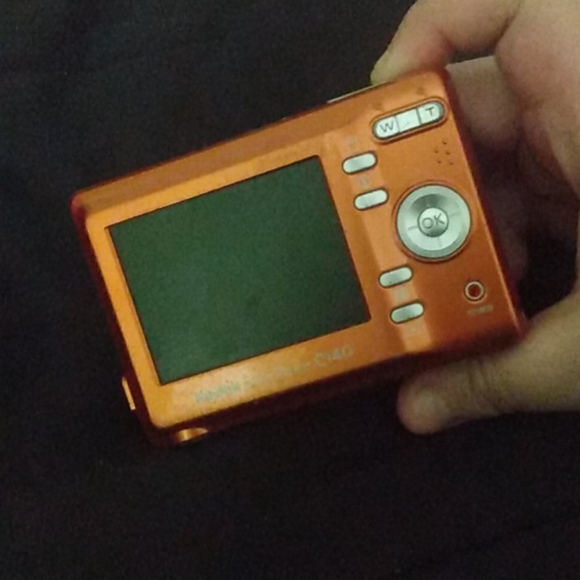 A camera - Picture 2 of 3